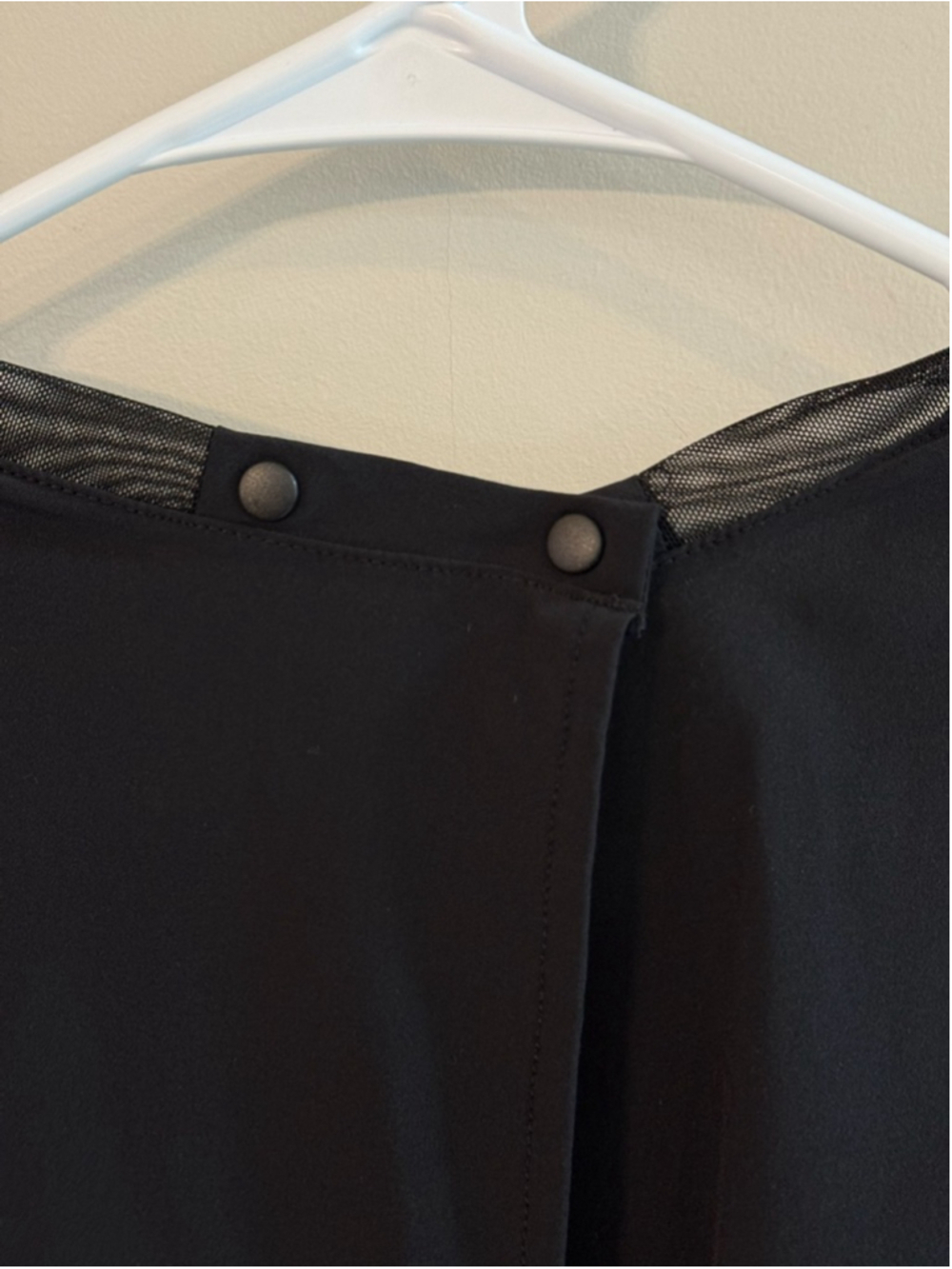 Black Sleeveless Romper Cover-Up Pockets Open Back Women’s S - Picture 6 of 6